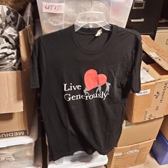 NEW ! Women T Shirt Thrivent "Live Generously" Graphic Heart Black Size M - Picture 1 of 8
